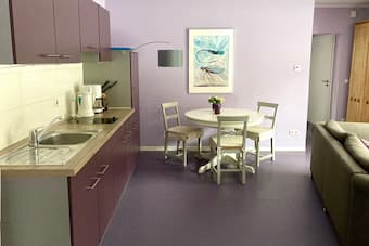 Ferienwohnung-Sello-Kuechenzeile